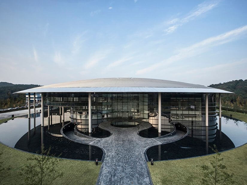 Der Technodome, das ökologisch optimierte Hightech-Forschungszentrum von Hankook wurde von Foster + Partners entworfen und steht in Daejeon/Korea.