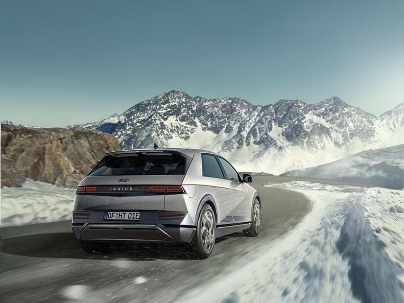 Speziell für die Anforderungen von E-Autos im Winter wurde der Hankook iON-Winterreifen konstruiert.