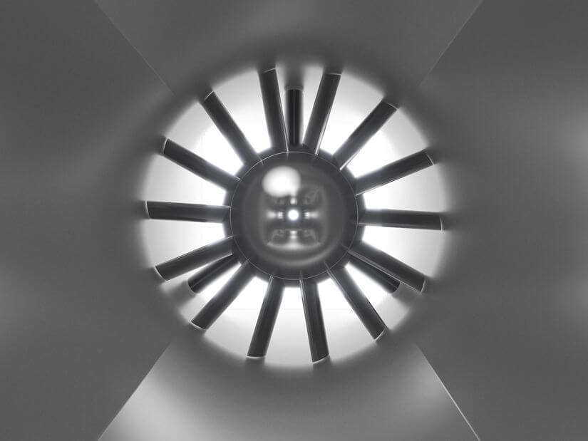 Turbine - Sanfte Brise bis Orkan: Die Kombination aus einem Gebläse mit 315 kW Leistung und größenverstellbarer Düse ermöglicht unterschiedliche Luftgeschwindigkeiten von bis zu 130 Km/h. Im Zusammenspiel mit den Faktoren Luftfeuchtigkeit, Temperatur und Sonneneinstrahlung, lässt sich das globale Wettergeschehen vor Ort produzieren und vor allem zuverlässig reproduzieren.